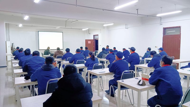 电工与水电工：工作范围揭秘**